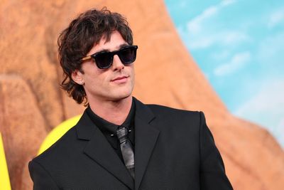 Jacob Elordi’s Cannes Film Festival jury exit sparks questions after being spotted driving despite injury claim