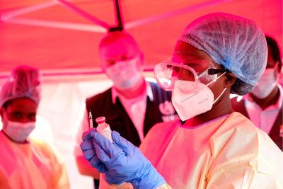 WHO evaluates vaccines, treatments for Ebola outbreak