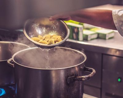 How to stop pasta sticking together