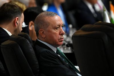 Gunman kills six, injures eight others in rifle attacks in southern Turkey
