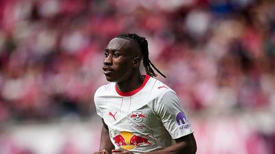 ‘Yes’—Man Utd, Liverpool Target Gives Firm Response to Summer Transfer Speculation