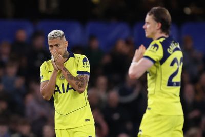 Chelsea vs Tottenham LIVE: Spurs miss out on chance to seal survival as West Ham’s hopes kept alive