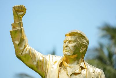 Trump's sculpture artist speaks out