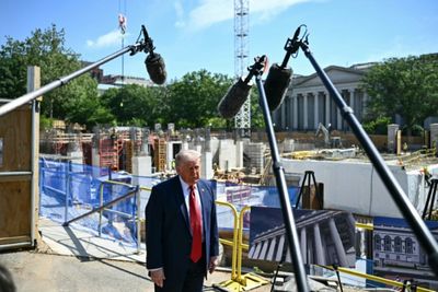 Trump shows off site of new $400-mn ballroom