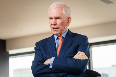 'Blood in the streets': Legendary investor Jeremy Grantham pulls back the curtain on the AI wars to reveal a 'brutal, competitive world'