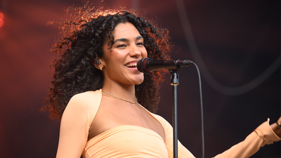 “A barometer is if I wouldn’t say it out loud, then I probably wouldn’t use it as a lyric”: How Olivia Dean’s joyous breakthrough song was crafted