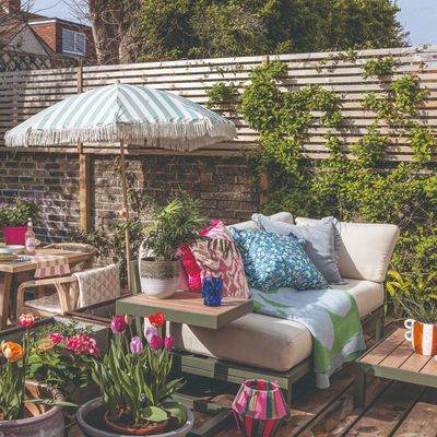 5 garden items you should never splurge on– this is where to strategically spend your money for a beautiful garden on a budget