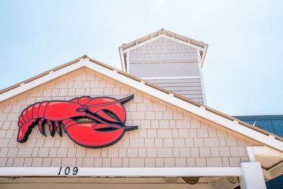 Beloved seafood chain closes historic first restaurant after 56 years