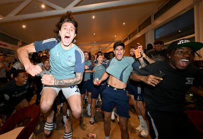 Watch: Arsenal players celebrate wildly after Premier League title win