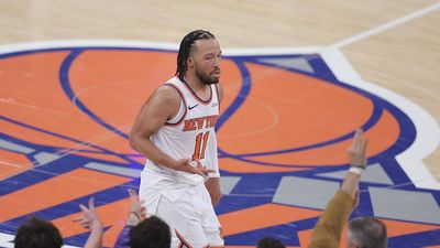 NBA Playoffs: Jalen Brunson’s Fourth Quarter Explosion Leads Knicks to Historic Comeback Win in Game 1 vs. Cavs
