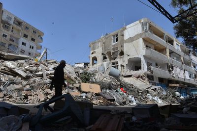 Israeli strikes on southern Lebanon kill 19, including children and women, officials say