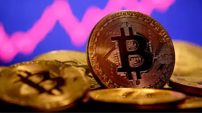 Bitcoin consolidates near $77,000 while US credit downgrade and $648 million ETF outflows weigh on sentiment