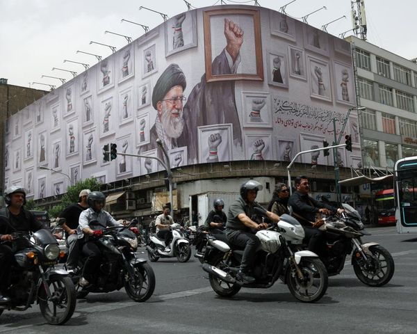 Middle East crisis live: US and Iran trade threats but Trump insists Tehran wants deal