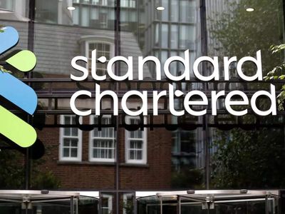 StanChart CEO seeks to reassure staff over AI-linked job cuts