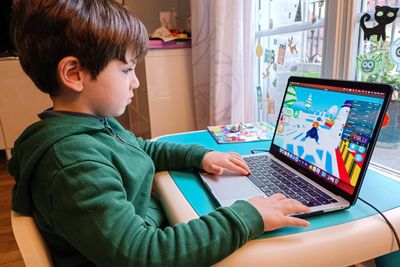 Exclusive: Advocacy groups file complaint against Roblox, alleging its manipulative design puts kids at risk