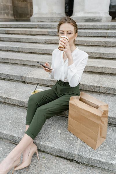 The Styling Tricks That Instantly Elongate Your Frame—No Heels Required!