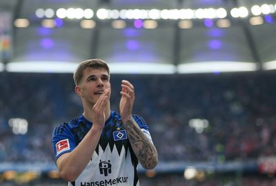 Luka Vuskovic 'torn' over future with Tottenham set to hold transfer talks