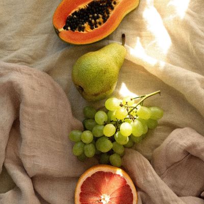 There Are 1.4M Anti-Inflammatory Diet Posts on Instagram—Is It a Worrying Guise for Diet Culture and the Quest for "Flat" Stomachs?