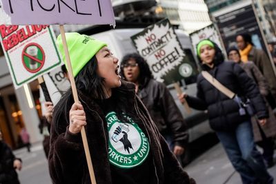 US employers spend more than $1.5bn a year to fight labor unions, report finds