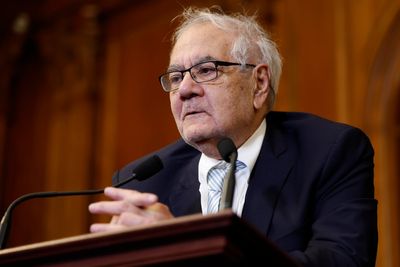 Gay rights champion Barney Frank dies weeks after revealing his final wish
