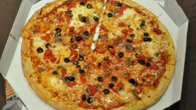‘People have no common sense’: Domino’s customers finish their entire pizza, then demand a full refund. What the employee said next stunned them