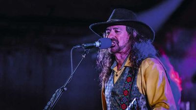 Warner E. Hodges' band includes members of the Georgia Satellites, Hanoi Rocks, Jason & the Scorchers, and the Bottle Rockets. You should go see them