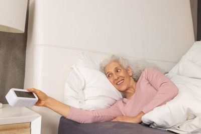 Do You Keep Forgetting the Day? The Day-Clocks & Apps That Keep Seniors Grounded