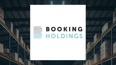 Booking CEO Sees AI, Connected Trips Driving Long-Term Travel Growth