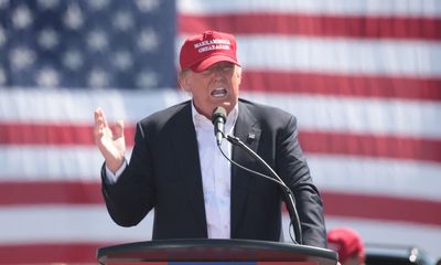 Trump Hints at 2032 Presidential Return at Coast Guard Speech — Crowd Falls Silent