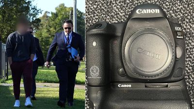 Photographer 'stole camera from Bondi attack victim'