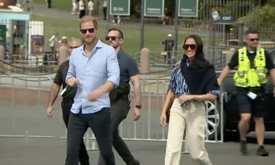 Meghan Markle, Prince Harry Allegedly Doing Exactly What Queen Elizabeth Banned by Staging Tours to Make Money