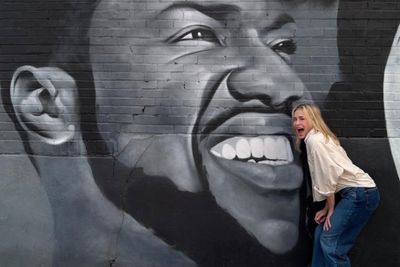 'Worse Than Rape': Chelsea Handler Calls Kevin Hart Roast 'Disgusting' Over Racist Joke Controversy