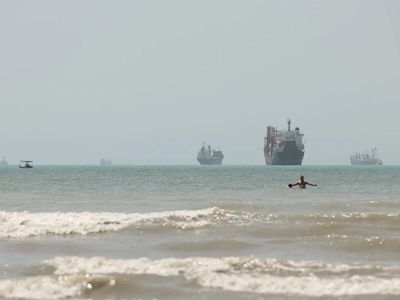 India to prioritise releasing stranded vessels in Hormuz, may resume tanker loading when conditions improve, says official