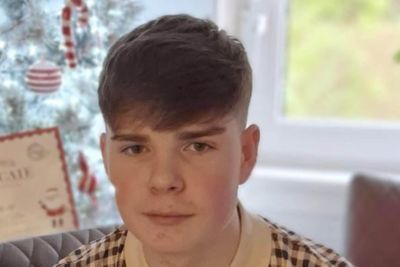 I saw my boyfriend Kayden Moy stabbed twice on beach, woman tells court