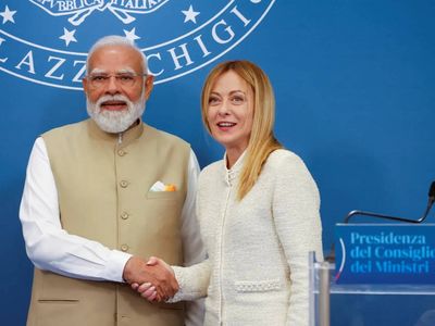PM Modi's gifts: Muga silk stole for Italy PM, Ladakhi stole for Sweden PM, Kesar mangoes for UAE prez