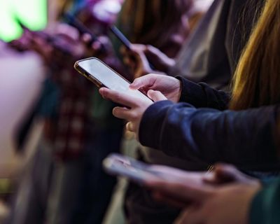 Trump health officials issue advisory on children and teens’ excessive screen time