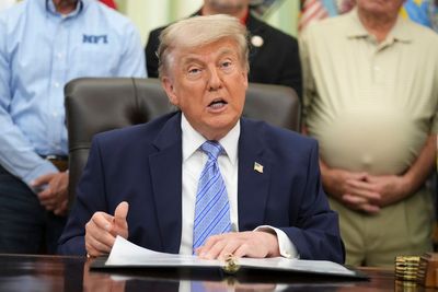 Trump slashes Biden-era refrigerant rule in attempt to bring grocery prices down
