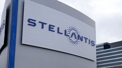 Stellantis to launch 60 new models by 2030: electric car made in Pomigliano