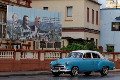 Cubans outraged at US charges against Raúl Castro as fears of military strikes grow