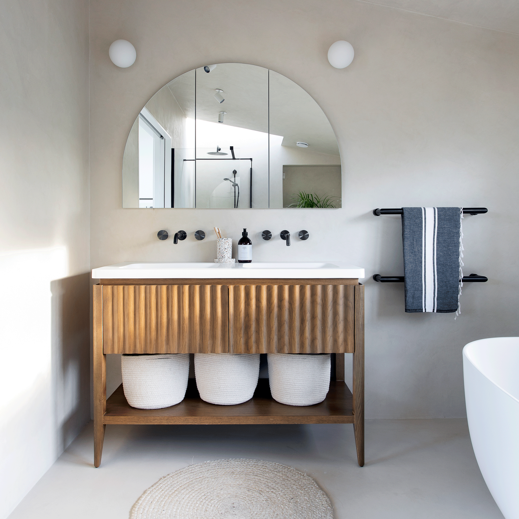 This newly built en suite might make you rethink your bathroom goals