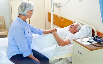 Aging Parents Often Hide These 5 Infection Symptoms — Here’s What To Watch For