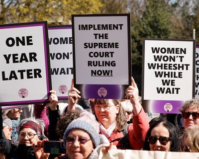Single-sex toilets must exclude transgender people, says EHRC