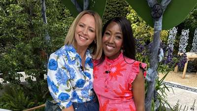 Kimberley Walsh gives flared jeans a summer makeover thanks to this joyful floral Zara blouse, and it's only £27.99