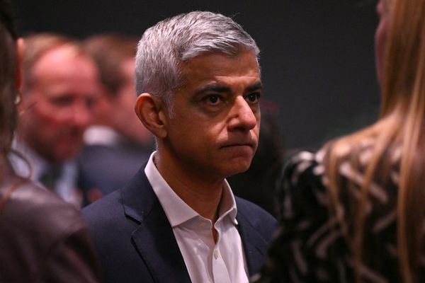 Sadiq Khan sparks row with Met after blocking £50m AI…