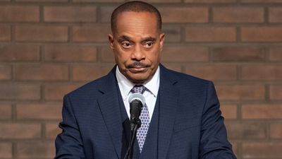 I'm Surprised NCIS Isn't In A Rush To Replace Director Vance (But The EP's Reasons Make Sense)