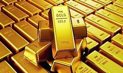 Gold slips as oil strength, interest rate worries dampen appeal