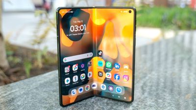 Motorola Razr Fold battery life test results are in — and it sets a new record for notebook-style foldables
