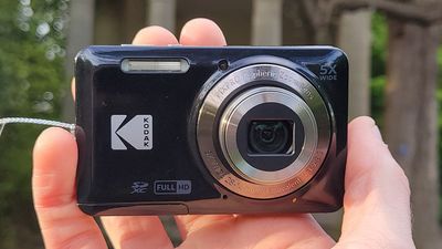 I left my mirrorless at home to try the trendy Kodak PixPro FZ55. I get why the cheap point-and-shoot is a best-seller – but I’m not sold