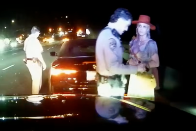 Video shows the moment Britney Spears was arrested on DUI suspicion and offers to make the cops ‘lasagna’