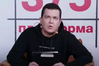 Belarusian journalist falls dangerously ill in prison, relatives say, urging for him to be released